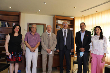 The University of Balamand receives a collection of books by poet Charbel Baini