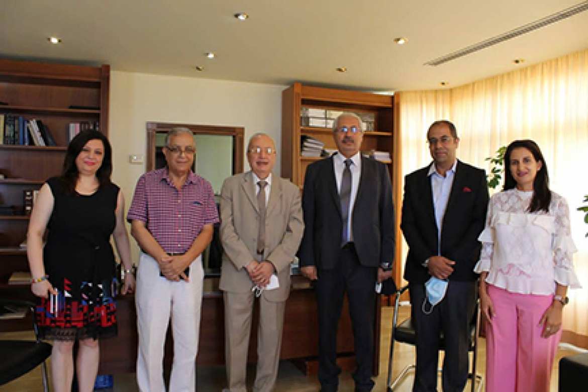 The University of Balamand receives a collection of books by poet Charbel Baini