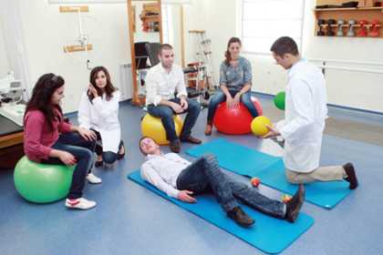 La spécialisation de Physiothérapie et de Sage-femme  à L’Université Sainte Famille - Batroun - USF